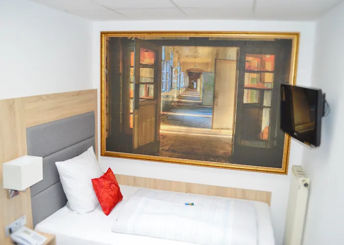 Günstiges Hotel: Pallas Hotel